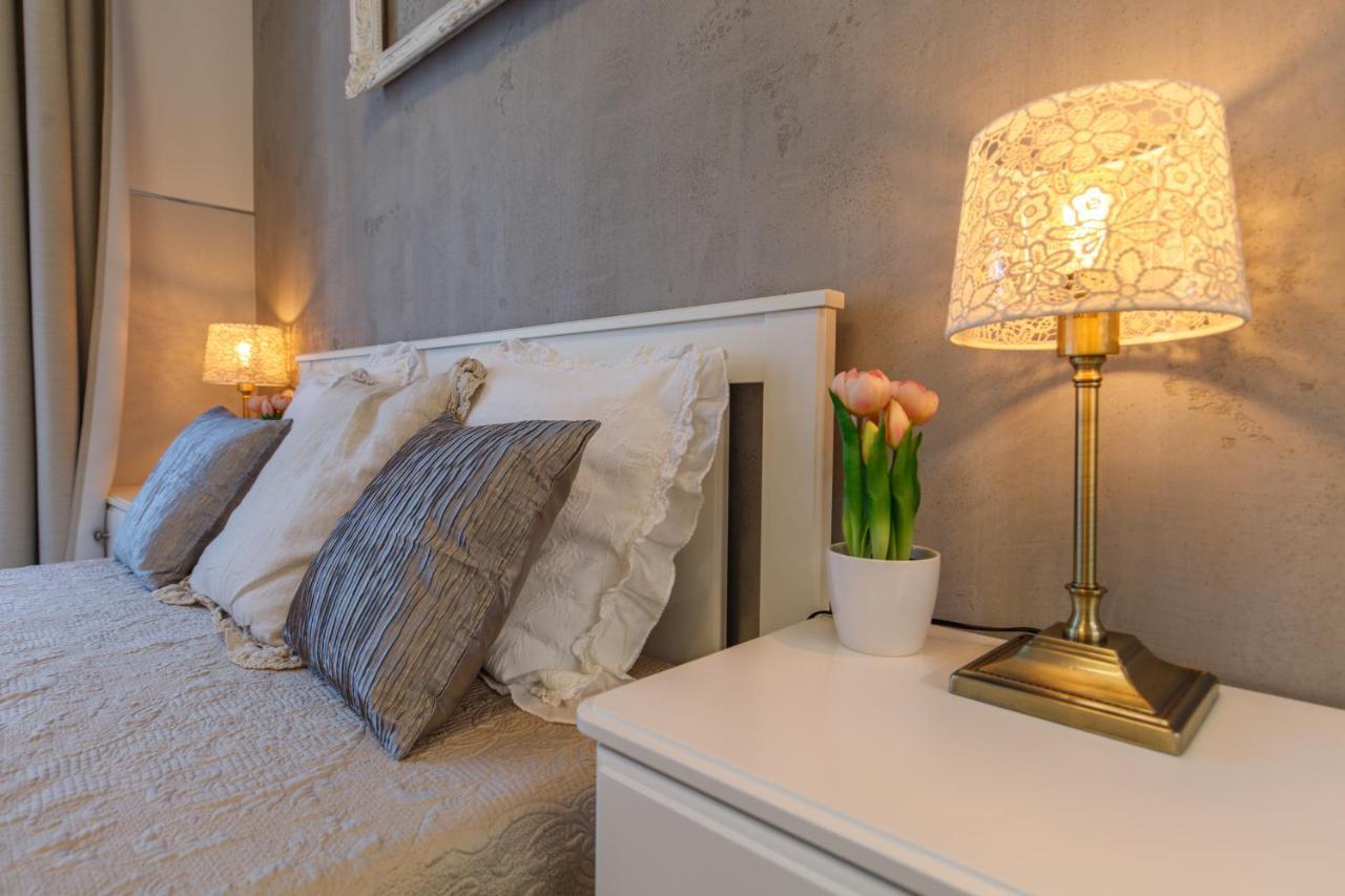 K40 Romantic Deluxe Studio In The City Center Budapeşte Dış mekan fotoğraf